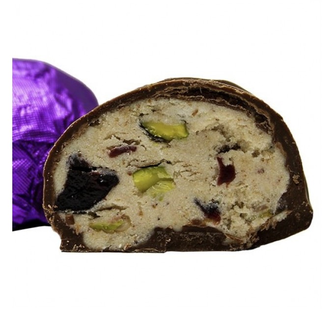 Цукерки з мигдалем, вишнею та фісташкою в молочному шоколаді, 120 г