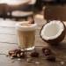 Кокосовый латте без кофеина, сахара и лактозы с финиковым кофе и натуральным кокосом — альтернатива кофе для тех, кто не употребляет молочные продукты