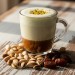 Ореховый латте без кофеина, сахара и лактозы с финиковым кофе и кокосовым молоком — альтернатива кофе для тех, кто не употребляет молочные продукты