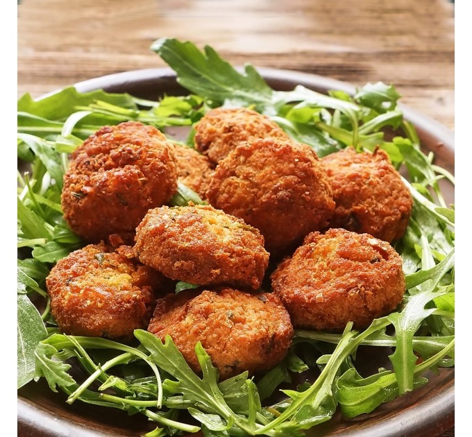 Фалафель — рослинний продукт без лактози та яєць. Пісний. З високим вмістом рослинного білка.